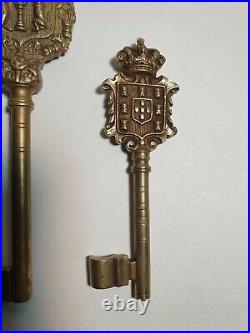 3 x Large Antique Brass / Bronze Keys Portugal City Coat Of Arms 19th Century