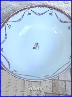 Large Chinese Antique Famille Rose Bowl, Qianlong, 18th Century, Good Condition